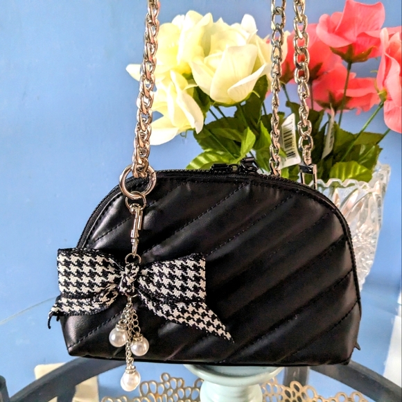 Yves saint Laurent pouch - Picture 9 of 15